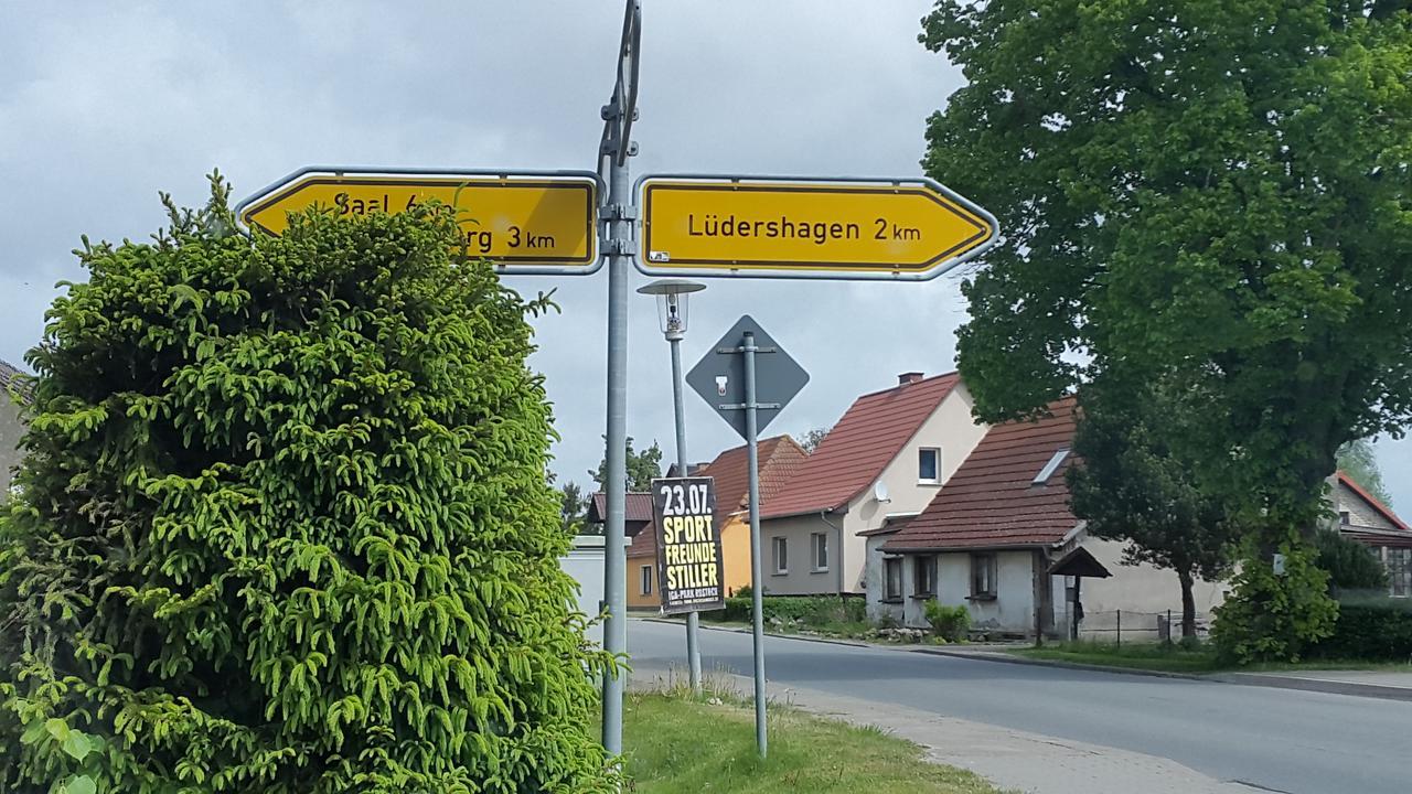 Fewo Am Saalerbodden Bartelshagen  Εξωτερικό φωτογραφία